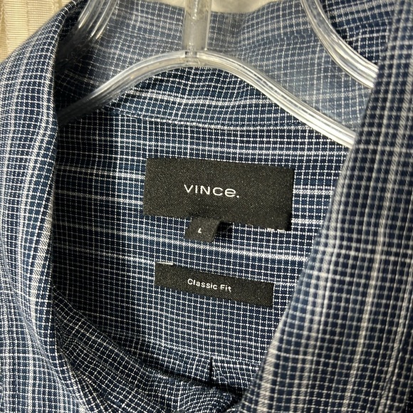 Men's Vince Blue and White Printed Long Sleeve Button Down Fit Size Large - Picture 5 of 8